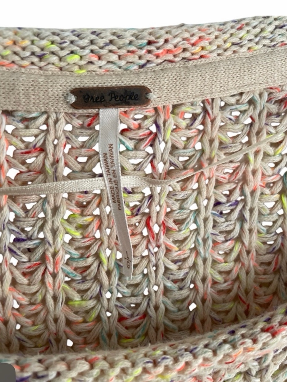 Free People Cozy Multicolor Speckled Knit Sweater EUC - Picture 2 of 3